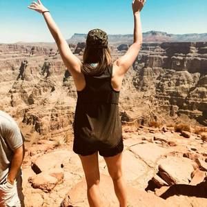 Meet your Posher, Cara